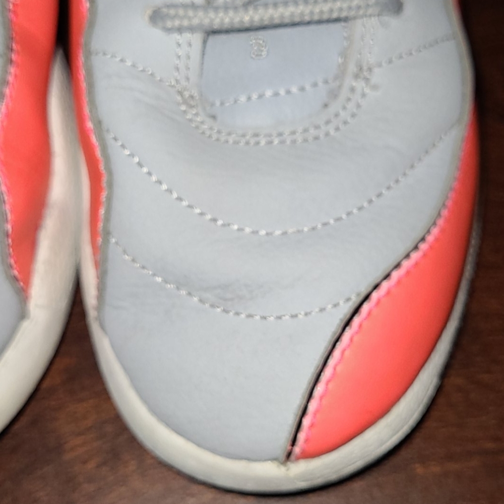 Air Jordan 12 Retro (GS) Wolf Grey Racer Pink - Picture 6 of 9